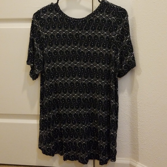 H&M flowy paisley print top - Picture 3 of 4